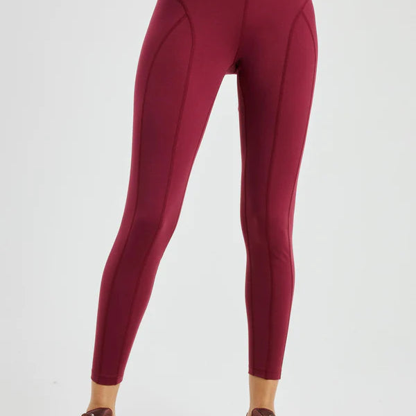 Night Rider High Leggings in Dark Cherry