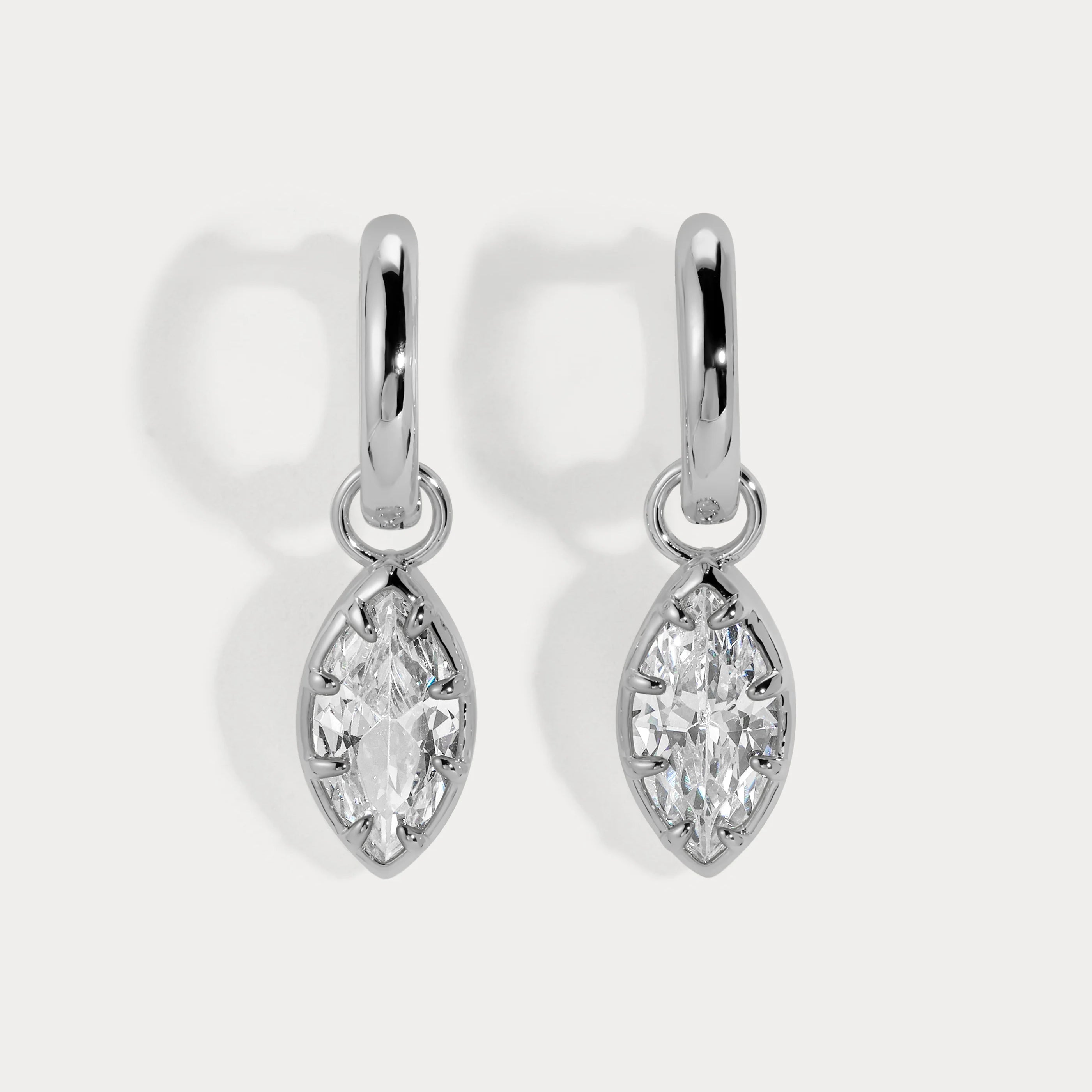 Cleo Marquise Huggies 8MM - Silver